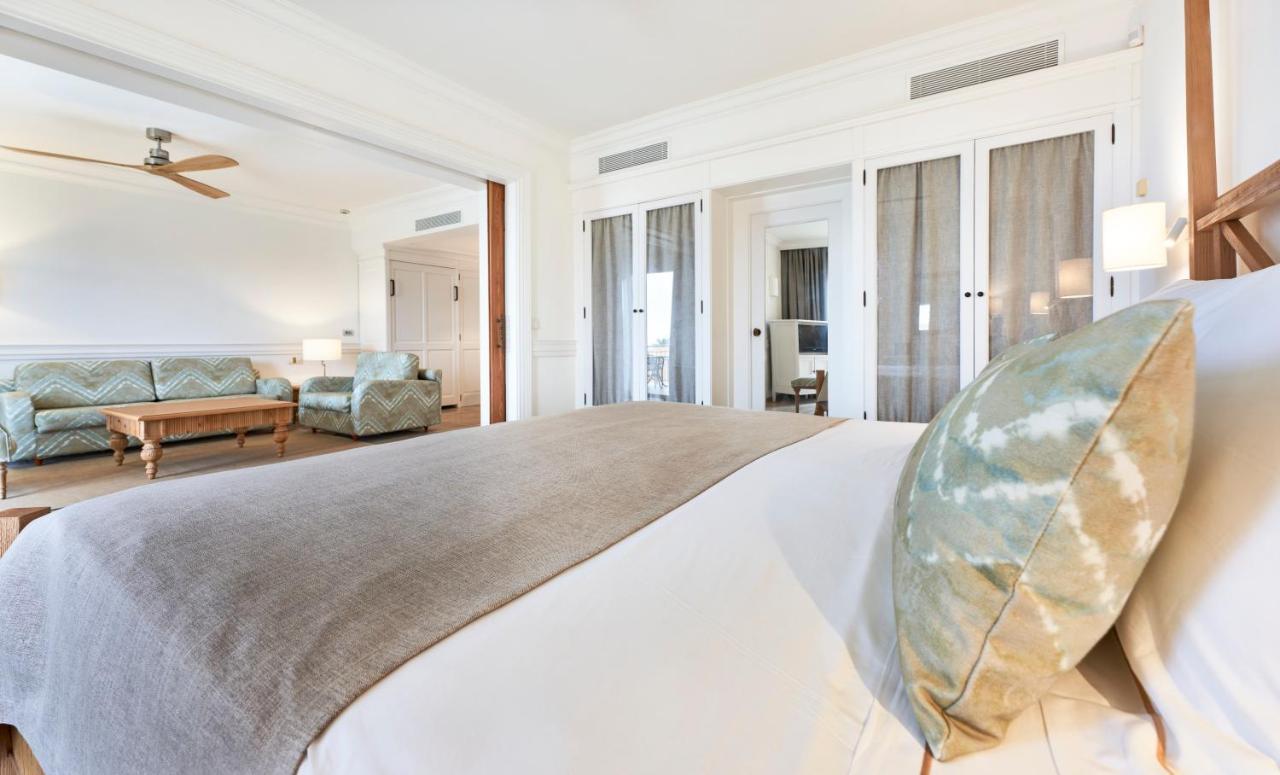 Insotel Punta Prima Prestige Suites & Spa Екстериор снимка